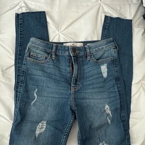 Hollister Women's Distressed Blue Skinny Jeans